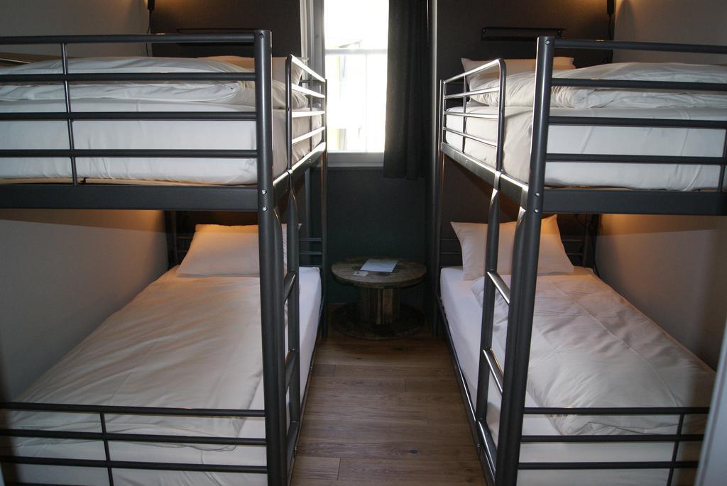 Bed & Bar No.8 - Adults Only Hotell Interlaken Eksteriør bilde
