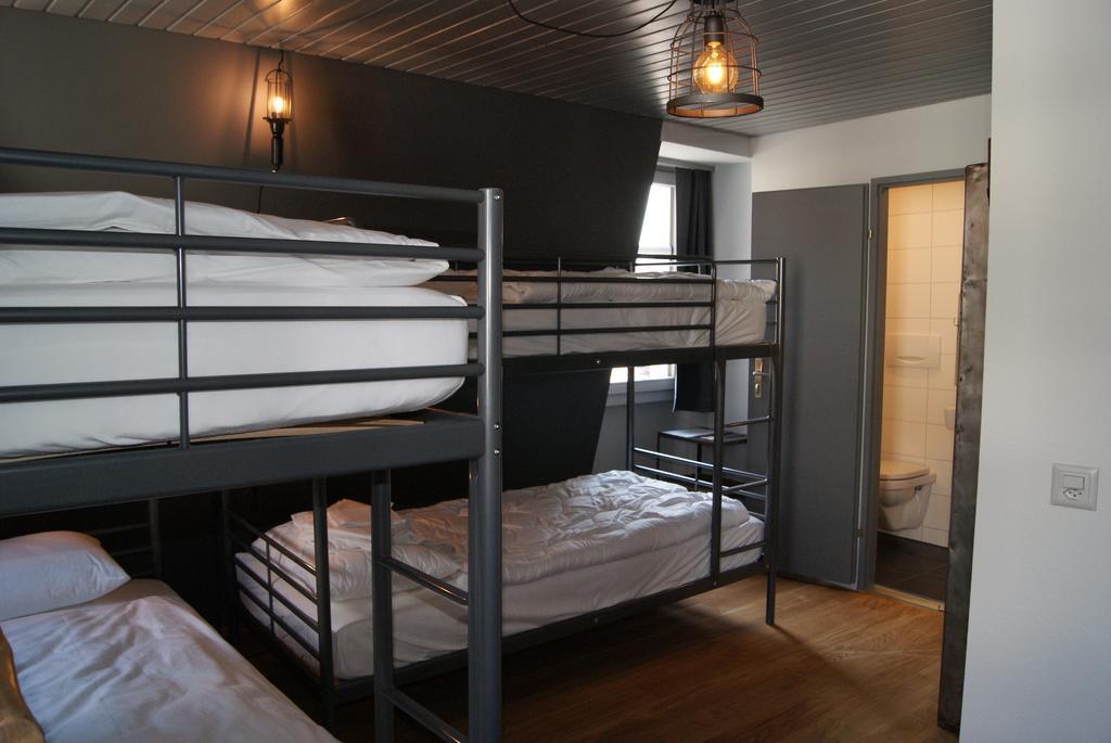 Bed & Bar No.8 - Adults Only Hotell Interlaken Eksteriør bilde